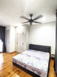 FULLY FURNISHED NEAR LRT Service Residence KL Gateway Residences