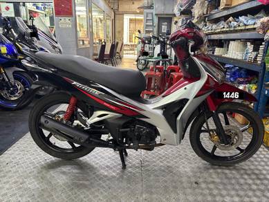HONDA FUTURE 125(boleh loan)