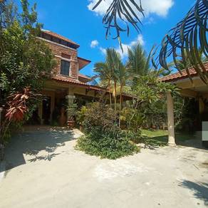 Renovated 2-Storey Corner Lot Nusaputra P1 Spacious Land & 4 Car Park