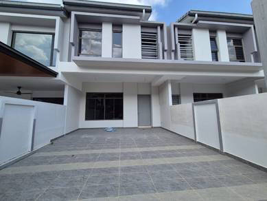 Mutiara Rini Mutiara Maju Gelang Patah Iskandar Puteri Johor