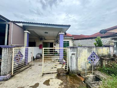Teres Setingkat Sungai Karang near to Balok