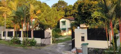 Bungalow @Danga Bay