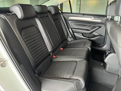 Volkswagen PASSAT 2.0 TSI HIGHLINE (CKD) (A)