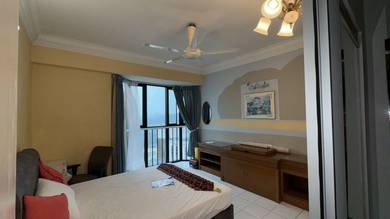 Bistari condo female large room beside Pwtc LRT sunway Putra mall