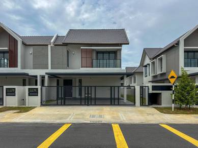 Facing Open Brand New 2 Sty Semi D AQILA Serenia City KLIA Xiamen Uni