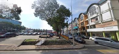 taman melawati lorong sarawak 3 sty shoplot , facing melawati mall