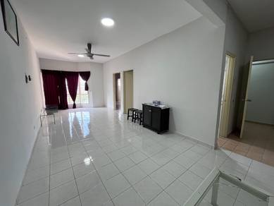 Merak Apartment, Bandar Kinrara Puchong (Partly Furnish)
