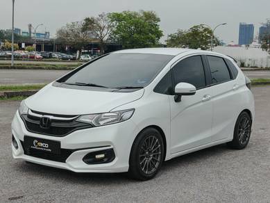 HONDA JAZZ 1.5 V ( full loan )