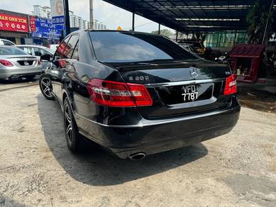 Mercedes Benz E200 1.8 CGI BlueEFCY Turbo