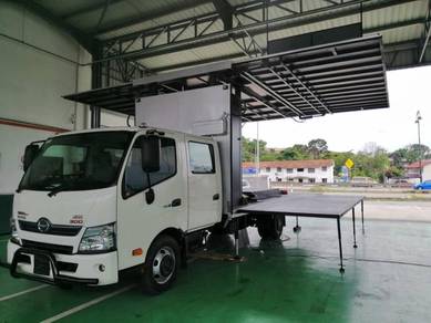 2019/20 Hino XZU720 Crew Cabin Event Stage Box 17'