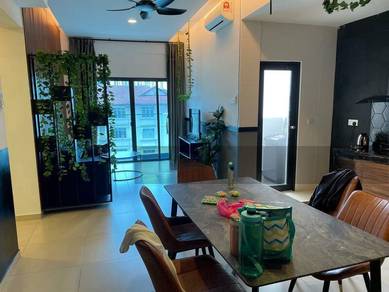 Reizz Residence