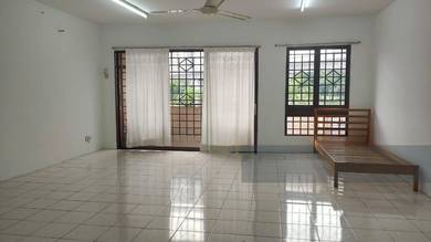 Palm Spring Condo 1 Carpark 1001 sf