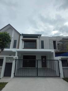 Rawang Freehold Individual Blooming Residence 20x70 Monthly RM3300!!