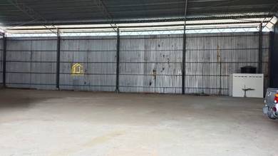 FOR RENT Aman Perdana Klang 1 Storey Warehouse 80x104 NO CF 60Amp