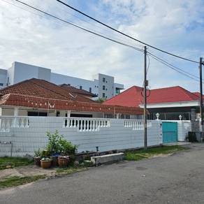 Melaka, Kampung Lapan Tengkera, 1 Stry Bungalow house, fully furnished