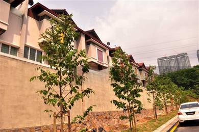 Mont Kiara Elegant 3 Storey Link House – Spacious & Exclusive Living