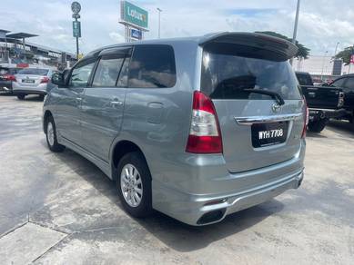 Toyota INNOVA 2.0 G (A)