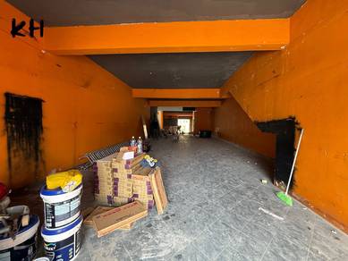 Hot Area💥Facing Mainroad💥Tmn Sentosa, Klg 3-Sty Shoplot for Rent