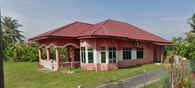 Bungalow Setingkat Sebelah Masjid