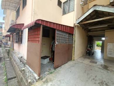 Ground Floor Apartment Dahlia Garden Avenue Seremban 2