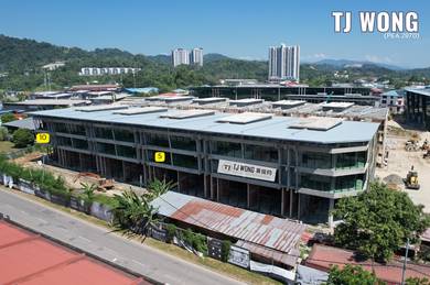The Gallery Kolombong - Showroom. Retail. Warehouse - with Lift