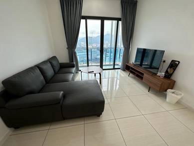 Queens Waterfront Q1 Fully Furnish Move in Condition Near Queenbay