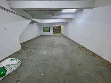 2 Storey Shop Lot Taman Kajang Utama, Newly Painted, Near Highway