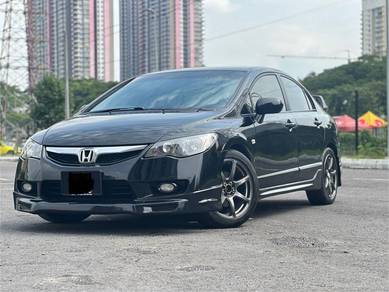 Honda CIVIC 1.8 i-VTEC (A)