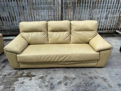 7.5ft Leather Highback Sofa 3-4 Seater Deep