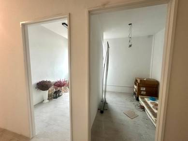 Kolombong 1st Floor Office for Rent