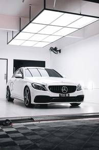 Mercedes Benz C200 AMG 2.0 (A) CBU CONVERT C63