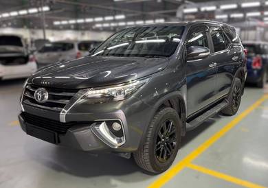 Toyota FORTUNER 2.7 SRZ 4x4 (A)