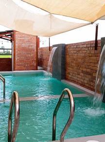 RUMAH CANTIK‼️ Fully Renovated dengan PRIVATE POOL🔥