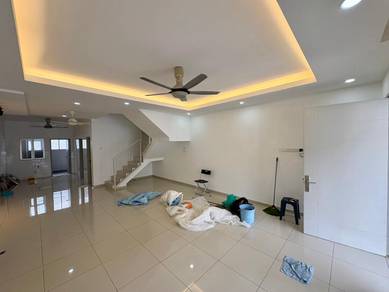 Brand New Condition | Double Storey | 18x75 | Kitchen Extended