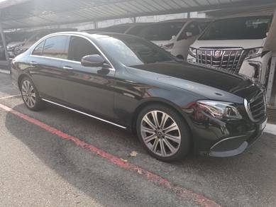 Mercedes Benz E300 2.0 EXCLUSIVE (A)
