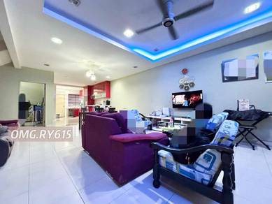 BANDAR PUTERI KLANG 2 Storey 22x75 RENOVATED Kitchen Cabinet FREEHOLD