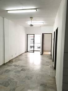 Teratai Mewah Apartment(Block 4 & 6) 3 Room 1 Bathroom Nice Condition