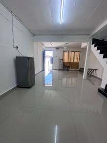 (Non Bumi) Renovated End Lot Taman Marin, Muar