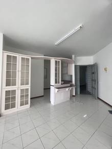 Venice Hill Condominium , Batu 9 Cheras, Selangor [FREEHOLD 3R2B 1CP]