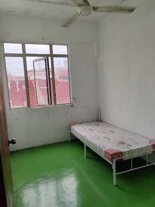 Room got window inside, behind Klang Parade Mall, Klang town