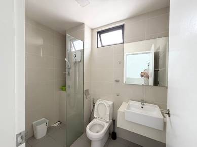 Sunway Citrine Lakehomes 1.5 Storey Town House