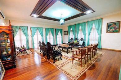 BIGGEST LAND AREA - Bungalow House Sungai Penchala, KL