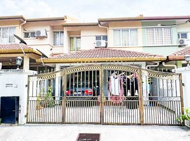 22x70 Double Storey Terrace Bandar Putra Permai Seri Kembangan
