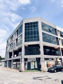 Kayu Ara Business Park Shoplot for Rent