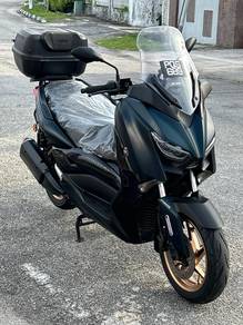 2023 YAMAHA XMAX X-MAX 1Owner LIKE NEW GIVI RCB
