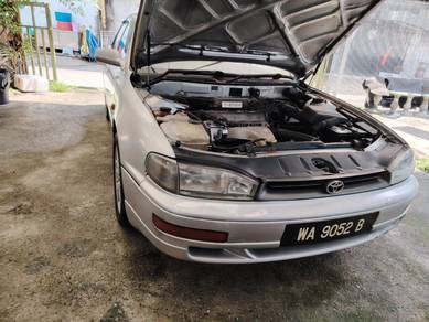 Toyota CAMRY 2.2 GX (A)
