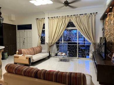 Palm Garden - 2.5 Stories Terrace - Land:1701' - Fully Renovated