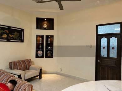 Palm Garden - 2.5 Stories Terrace - Land:1701' - Fully Renovated