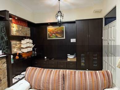 Palm Garden - 2.5 Stories Terrace - Land:1701' - Fully Renovated