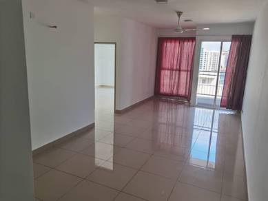 Pacific Place, 2 bedroom 2 bathroom. Next to LRT kelana jaya line